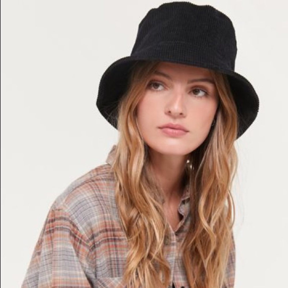 URBAN OUTFITTERS Black Corduroy Bucket Hat